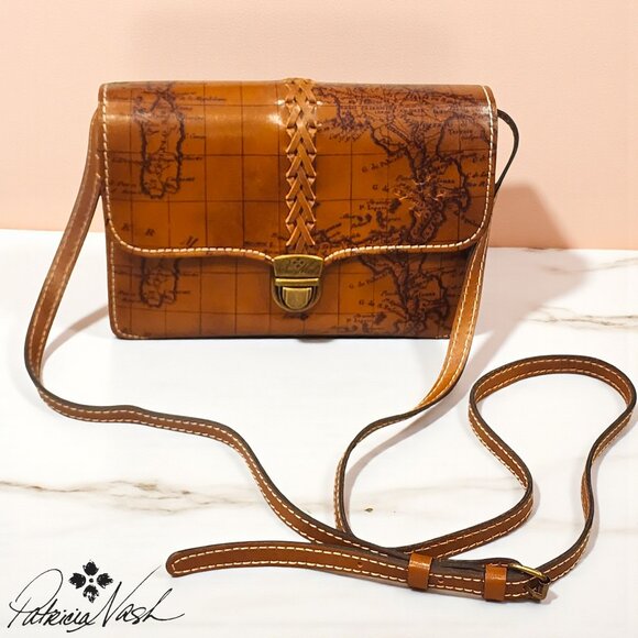 NWOT Patricia Nash Signature Leather Map Bianco Crossbody Organizer w/ Wristlet - Picture 1 of 11